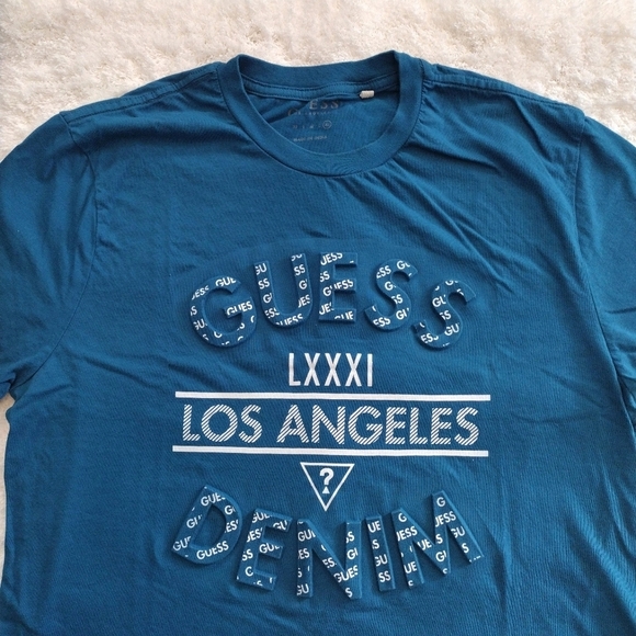 Guess - 3D Logo Short Sleeves Tee - Picture 4 of 14